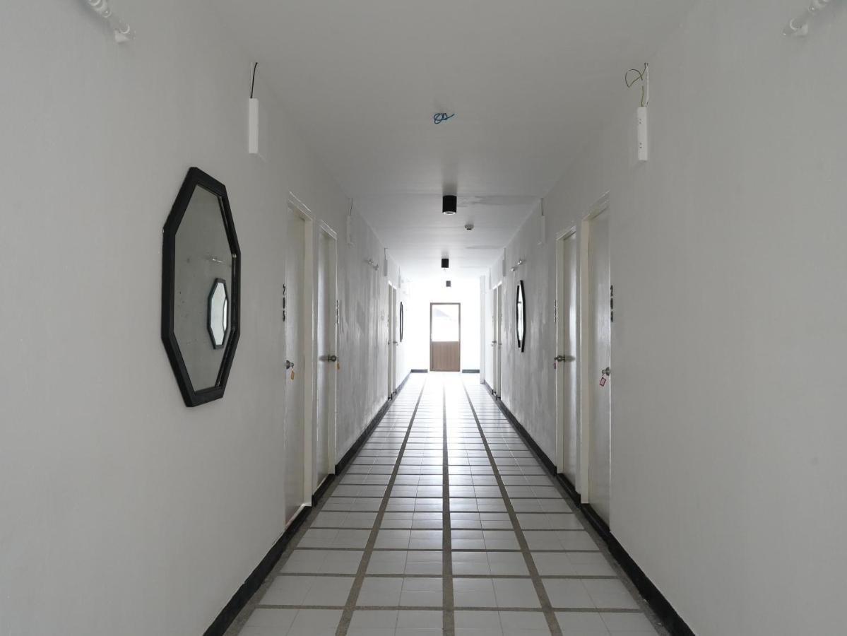 Roomquest It Square Don Mueang Airport Bangkok Exterior foto
