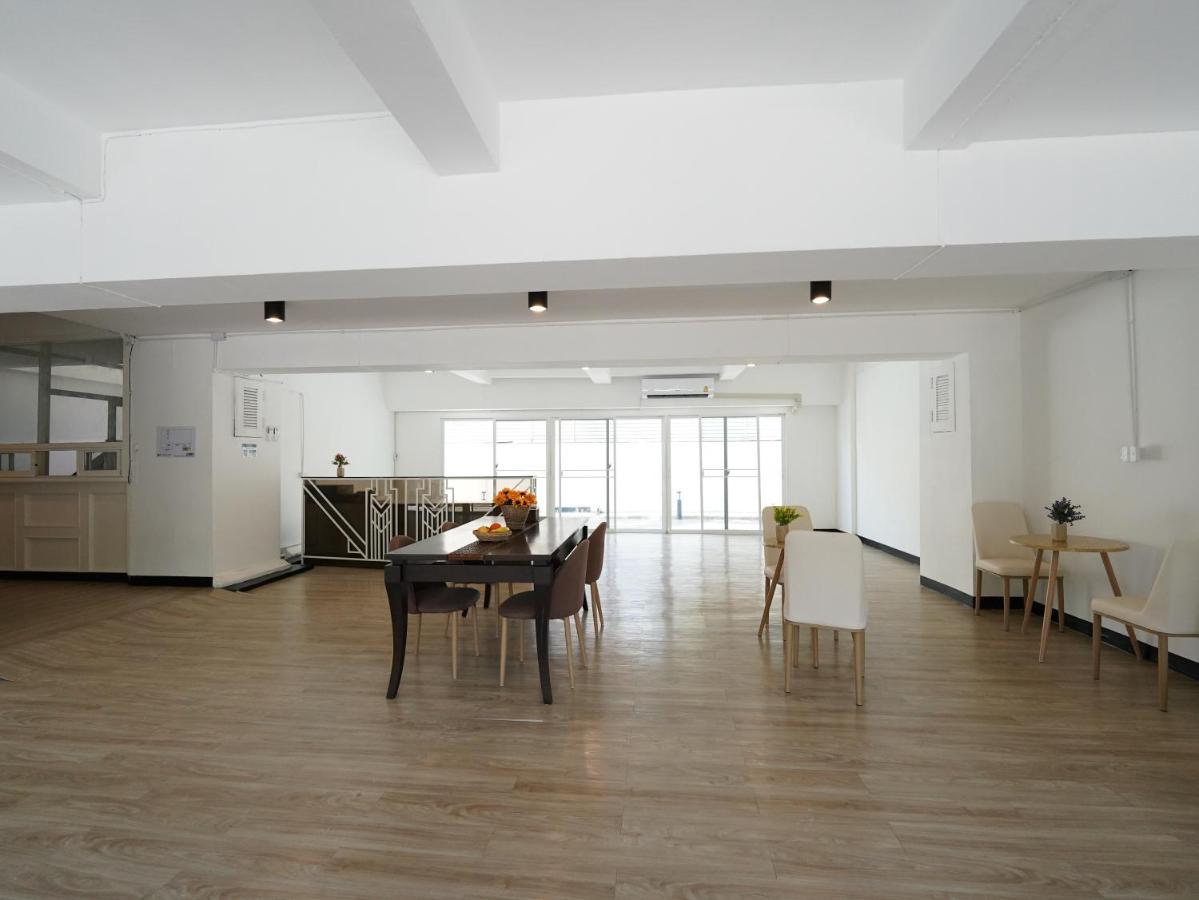Roomquest It Square Don Mueang Airport Bangkok Exterior foto
